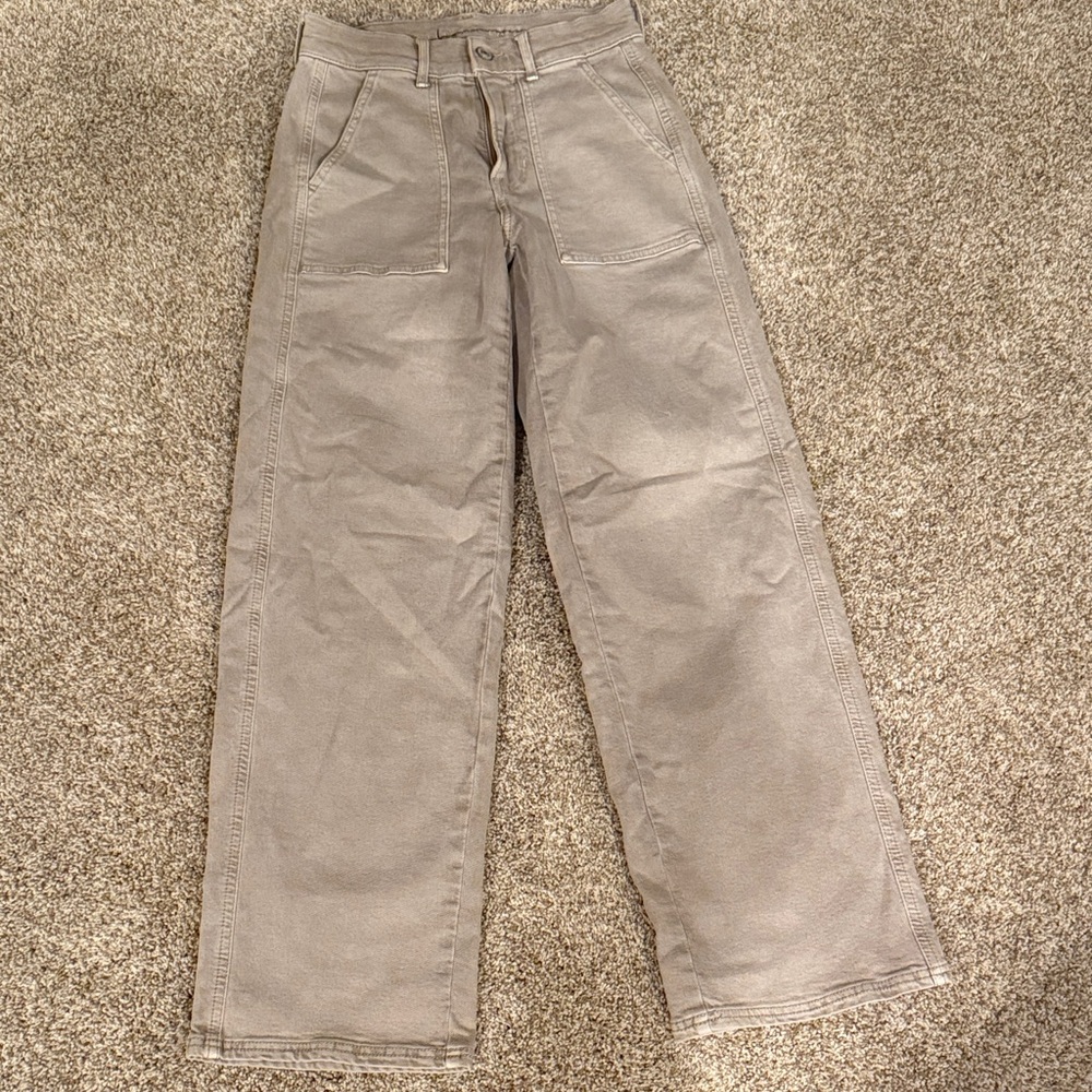 American Eagle Outfitters Tan Cargo Pants